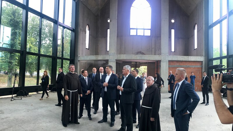 Predsjednik Vlade Plenković: Skrbimo o ravnopravnosti hrvatskoga naroda i prijateljskim odnosima s BiH